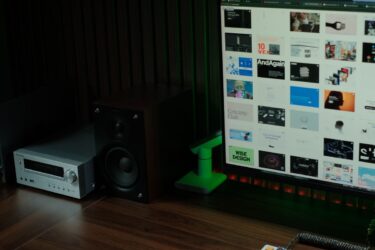 Altavoces activos y receptores de audio para oficina