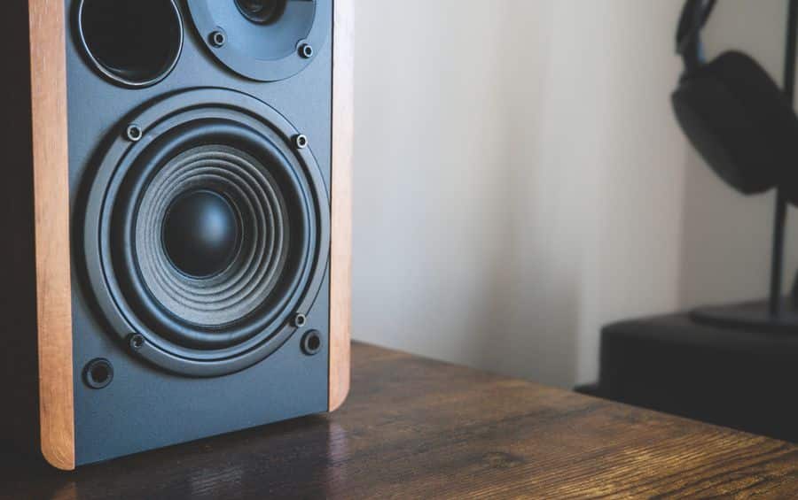 Altavoces y auriculares para sistema 5.1
