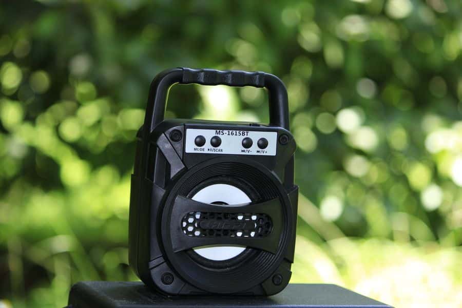 altavoz inalambrico portatil funciones 2 Altavoz inalámbrico portátil con funciones inteligentes