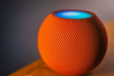 Altavoz inteligente Echo Pop naranja