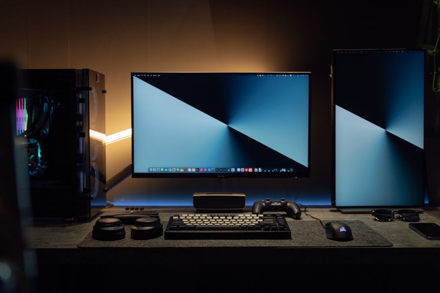 Setup gaming con barras de sonido 5.1