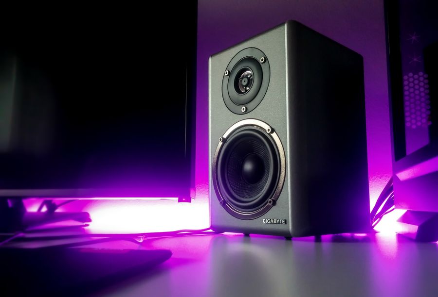 equipo parlantes activos audio profesional 2 Equipo de parlantes activos para audio profesional